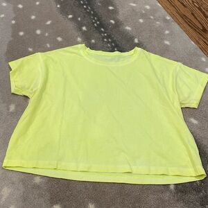 Lululemon cropped cates tee